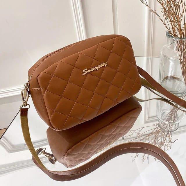 Premium Executive Quilted Crossbody Bag – Stylish & Trendy Shoulder Handbag for Women