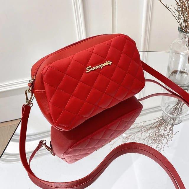 Premium Executive Quilted Crossbody Bag – Stylish & Trendy Shoulder Handbag for Women